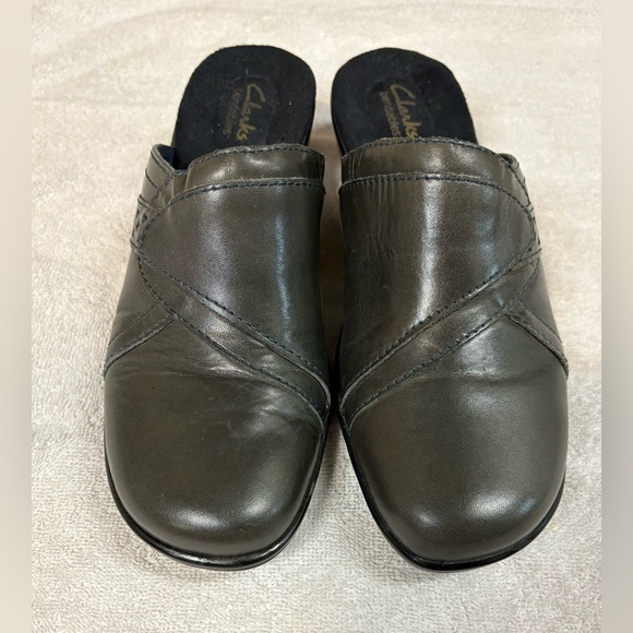 Clarks Shoes - Clark’s Bendables Women’s Dark Grey Slip On Leather Clogs Size 8